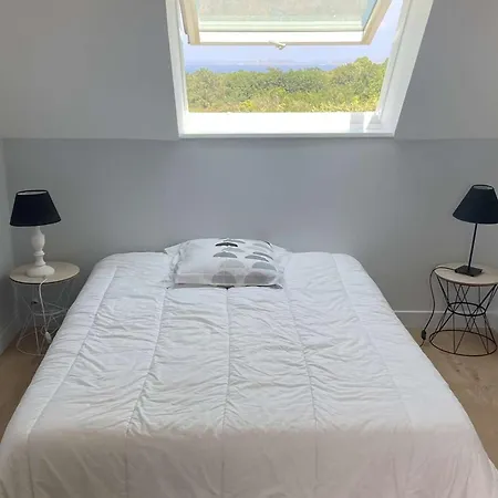 Maison En Pierre A Avec Grand Jardin Et Wifi - Fr-1-368-235 *