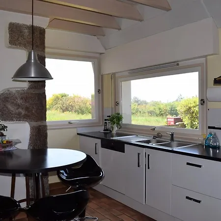 Holiday home Maison En Pierre A Avec Grand Jardin Et Wifi - Fr-1-368-235 Perros-Guirec