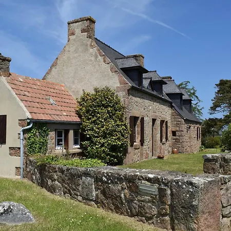 Holiday home Maison En Pierre A Avec Grand Jardin Et Wifi - Fr-1-368-235 *